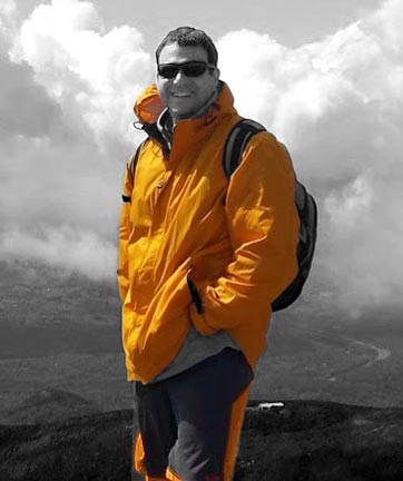 td-hiking-wthite-mountains-crop